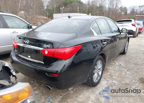 2016 Infiniti Q50 2.0T Base/2.0T Premium z USA, uszkodzony, nr VIN JN1CV7AR9GM250198